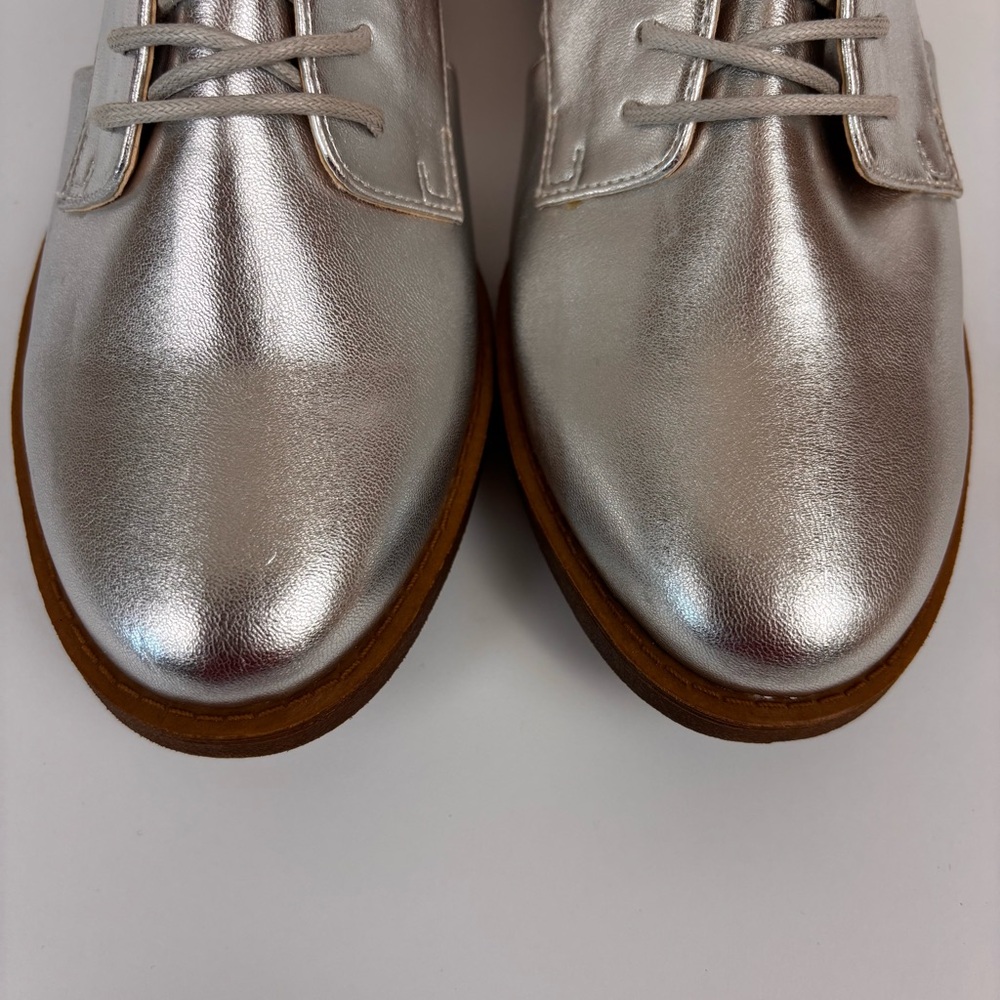 Sole Society Cobain Cutout Oxford Shoes Metallic Classic Flats Silver Size 8 - Picture 6 of 14